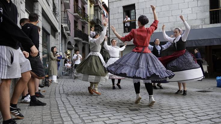 Aldarrikapena eta festa, Gazte Asteko ekintzen barruan