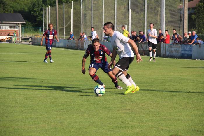 Eibarren eta Real Unionen arteko futbol partidarako sarrera bikoitza zozkatuko du Zarauzko Hitzak