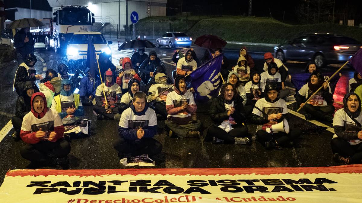 Greba feministaren ondorioz auzipetutako hiru lagun epaituko dituzte datorren astean
