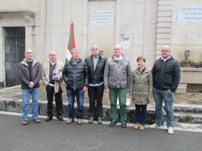 Joseba Egibarrek babesa eman dio Gorrotxategiri, "azpeitiar guztien alkatea" izan dadin