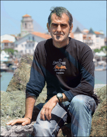 Mikel Ibarguren: "Idazteko arrazoi poetikoak izan ditut oraingo honetan"
