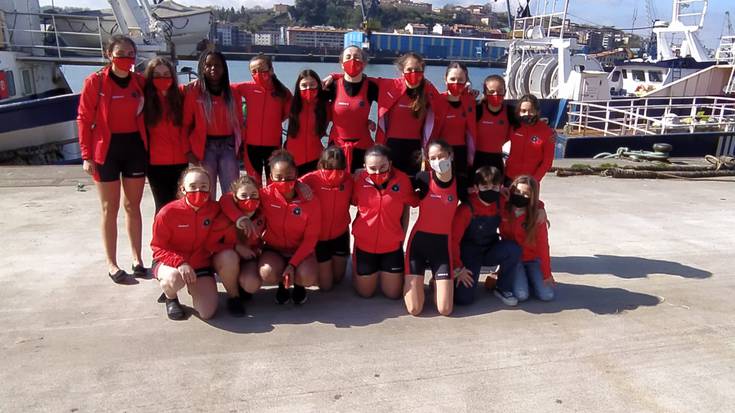 Infantil neskek garaipena eskuratu dute Gipuzkoako batel ligako estropadan