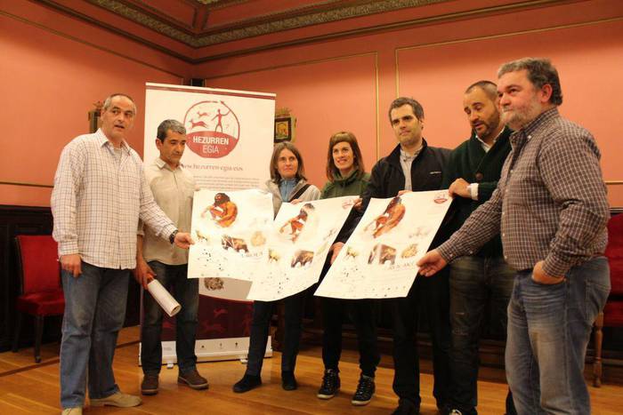 'Hezurren egia' proiektua hasi dute, Urola Erdiko historiaurrea gizarteratzeko
