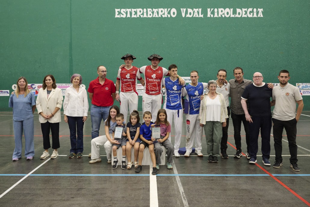 Agirrezabalak erremonteko Nafarroako Torneoa irabazi du, Utergarekin bikotea osatuta
