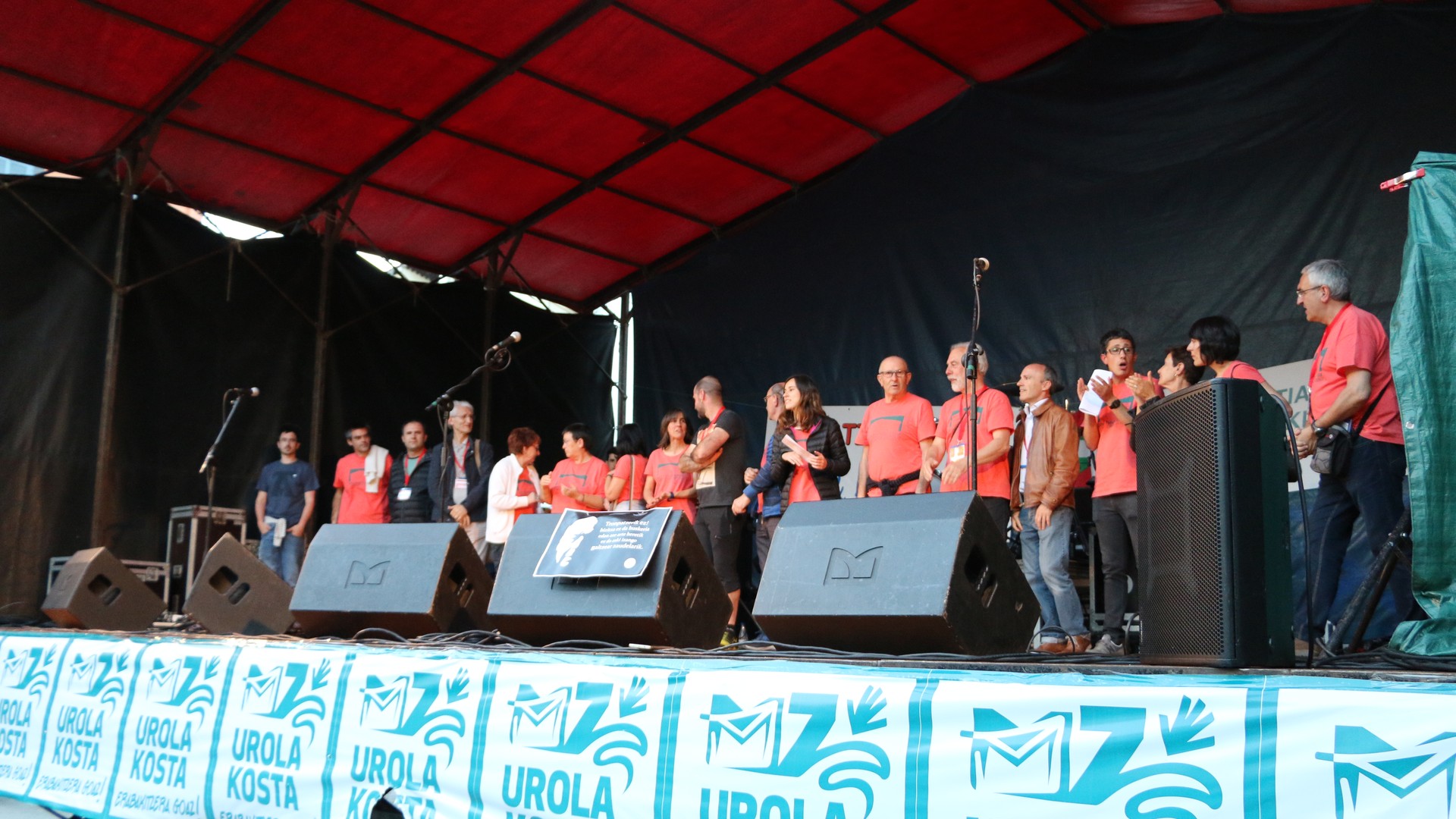 Azkoitiko herri galdeketa, bideoan