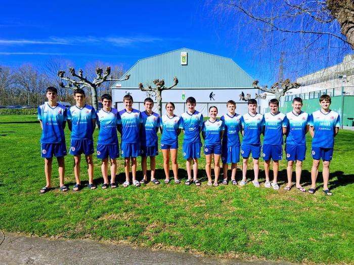 Asteburuan emaitza oso onak lortu dituzte Zubiaurreko igerilariek