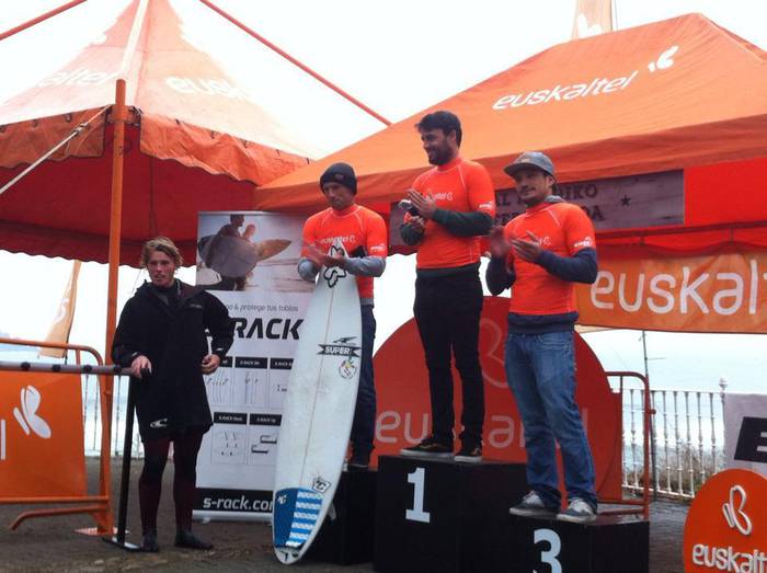 Hodei Collazok irabazi du Mundakako surf txapelketa