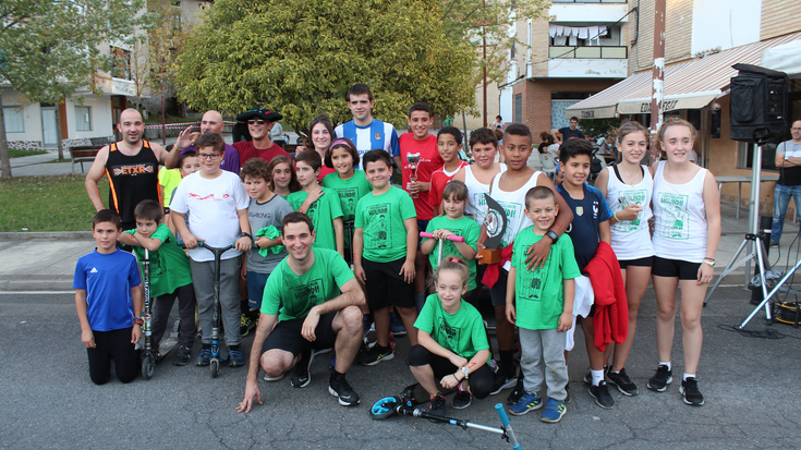 Txikitasunean Handi, berriro