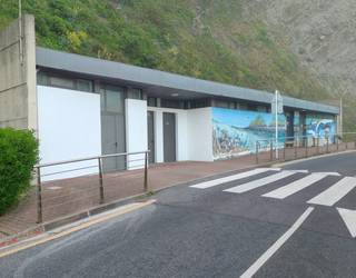 Emakumezko surflariek aldagela propioa izango dute aurrerantzean