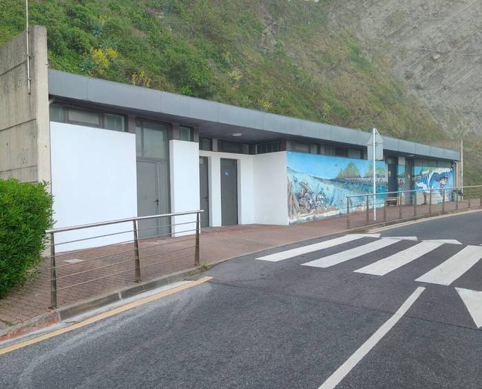 Emakumezko surflariek aldagela propioa izango dute aurrerantzean