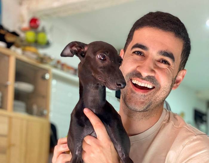 Carlos Muñoz: "Jakin-minagatik hasi nintzen sare sozialetan edukiak sortzen"