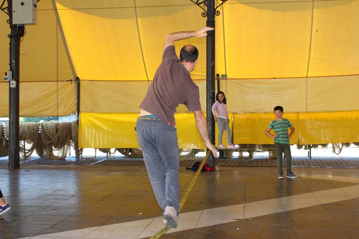 Slackline-a egiteko aukera izango da asteazkenean Muntoko parkean