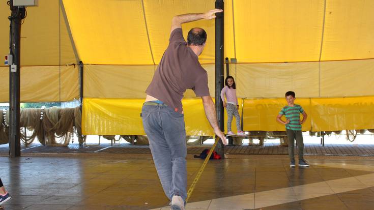 Slackline-a egiteko aukera izango da asteazkenean Muntoko parkean