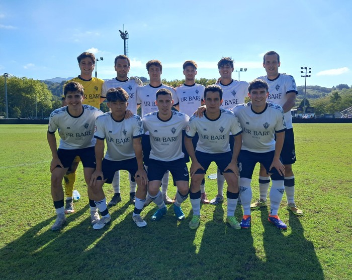 Futboleko gizonek berdindu egin dute, eta emakumeentzat porrot mingarria