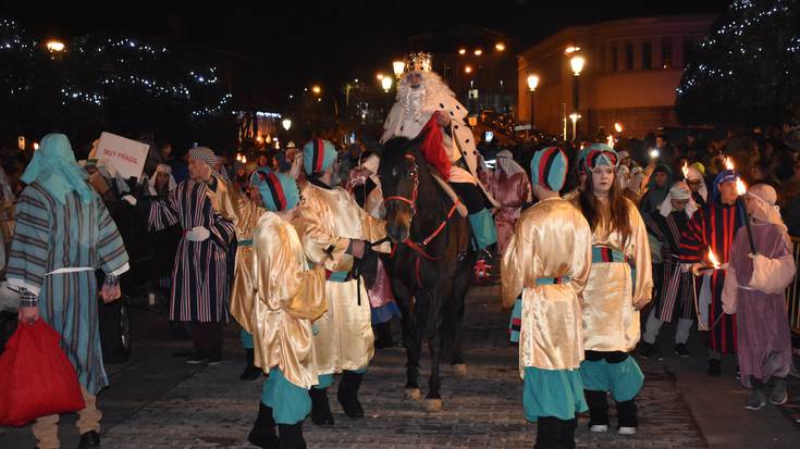 Azkoitira bidean dira Meltxor, Gaspar eta Baltasar Errege Magoak