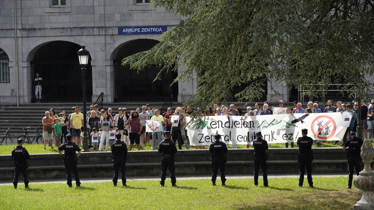 Sañu Bizirikek elkarretaratzea deitu du larunbaterako