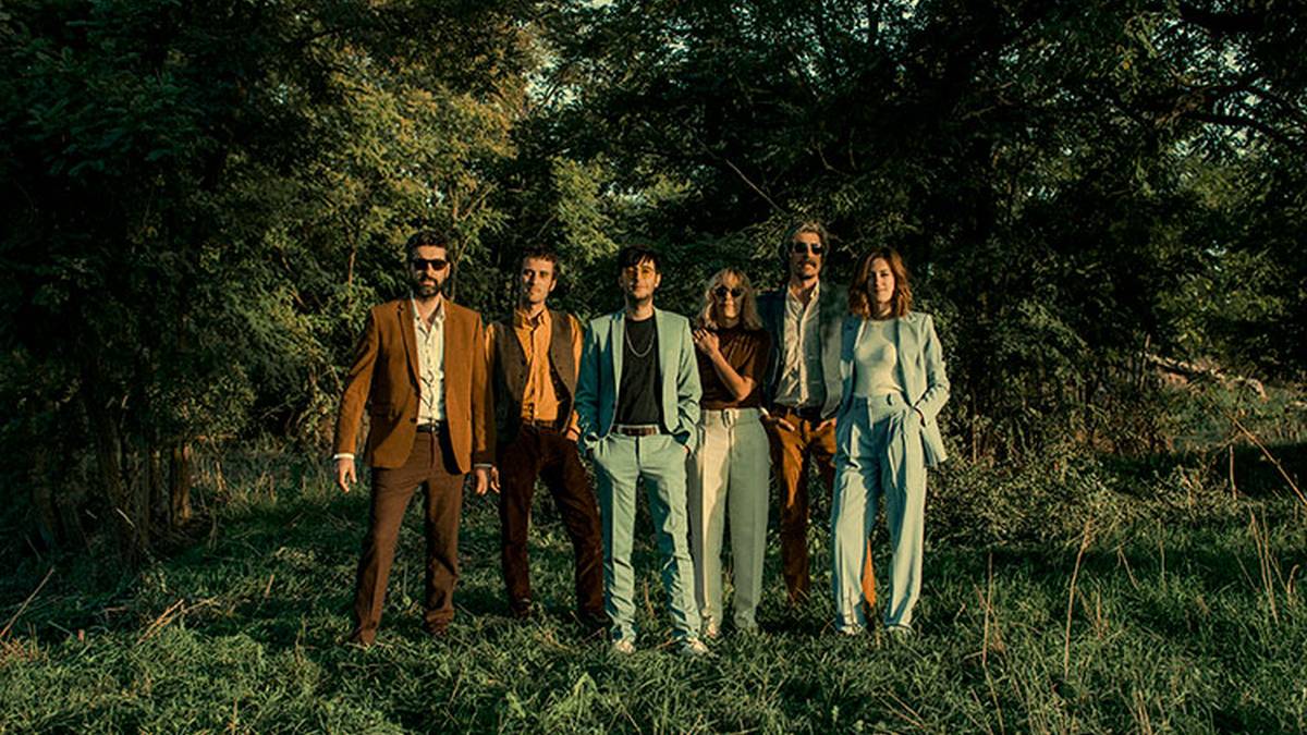 Azken sarrerak geratzen dira Rufus T. Firefly taldearen kontzerturako