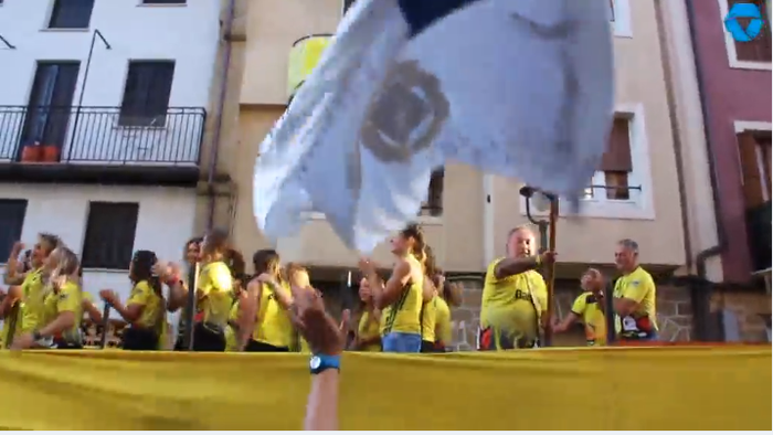 Bideoa: ongietorria Kontxako Bandera irabazi duten arraunlariei