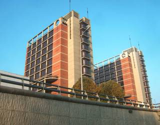 Aurrekontuen foru araua urratzea "praktika orokortua" al den ikertzeko eskatu du aurrez salaketa jarri zuen herritarrak