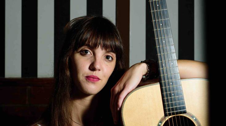 Maria Martinez: “Disko bat ateratzeko adina kantu baditut, baina forma eman eta moldatu egin behar ditut”