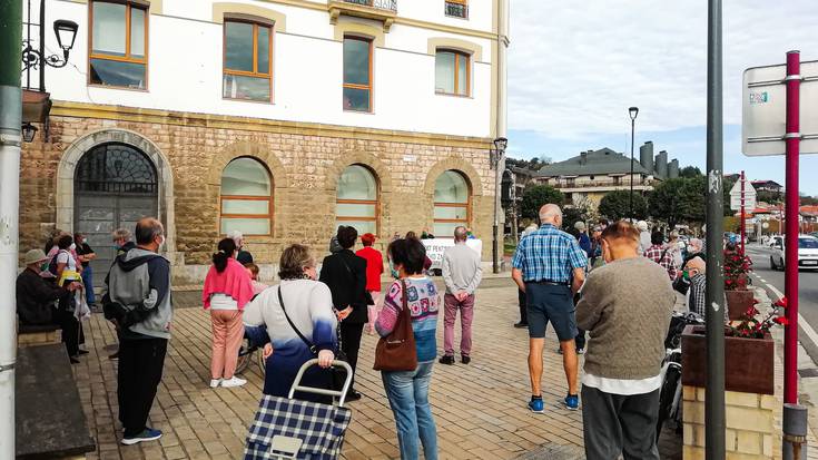 Pentsio publikoen eta kalitatezko osasungintzaren alde elkartu dira