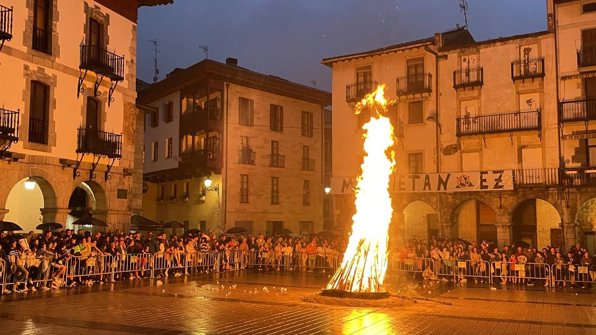 Sua eta dantza, urteko egunik luzeenerako