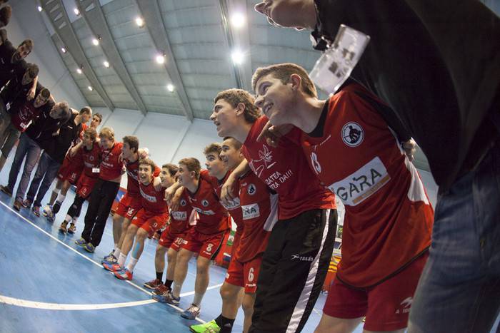 Pulpok eta Bartzelonak jokatuko dute finala