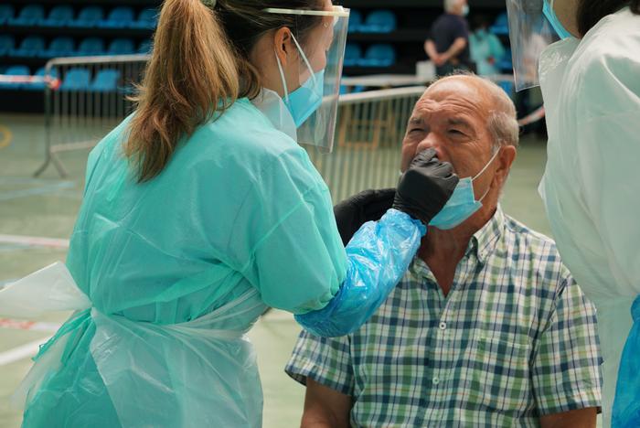 26 positibo zenbatu dituzte Urola Kostan; horietatik hamar, Aizarnazabalen