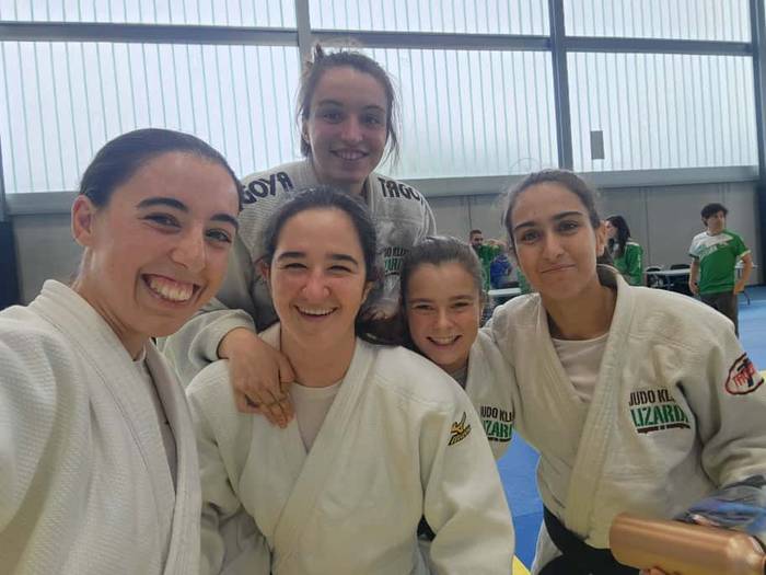 Eva Manzanas txapeldun judoko Gipuzkoako Senior Txapelketan