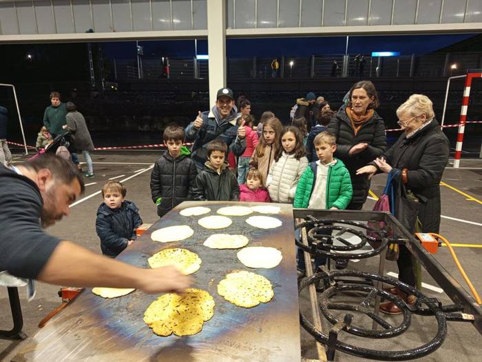 Neguko Azoka antolatu du ikastolak iganderako