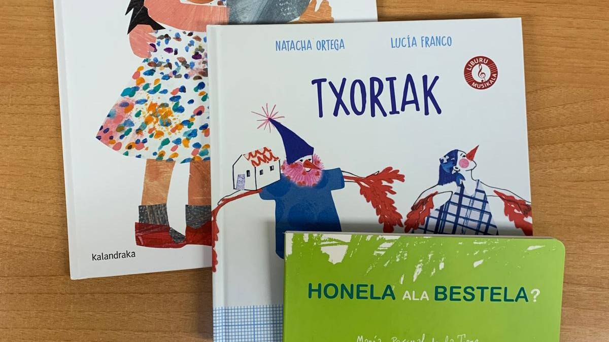 Paperezkoak egitasmoaren saioa egingo dute larunbatean liburutegian