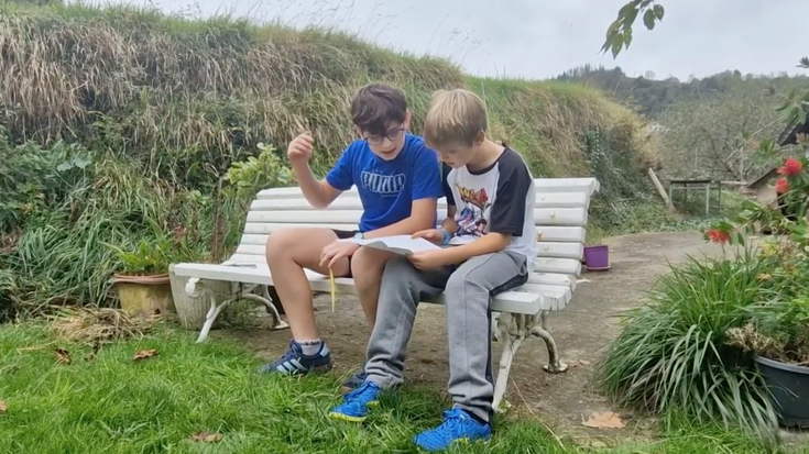 Errezilgo ikasleek egindako lan bat, Arnasa bideo lehiaketako finalisten artean