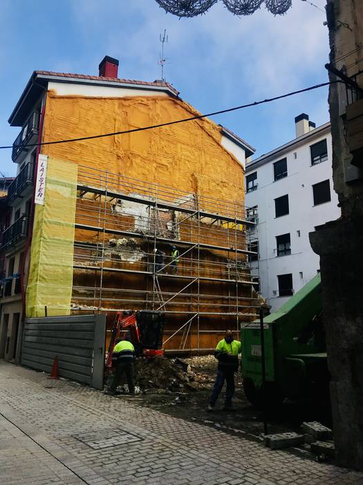Hasi dira etxebizitza tutelatuak eraikitzen Azpeitiko Elizkalean