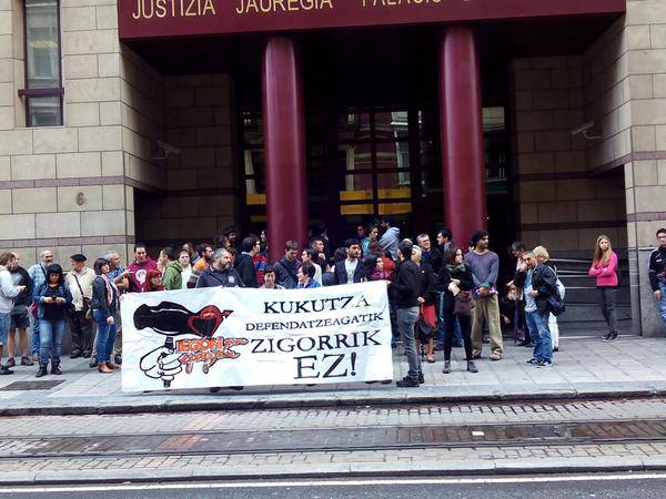 Aratz Madariaga oriotarra absolbitu egin dute Kukutza auziagatik