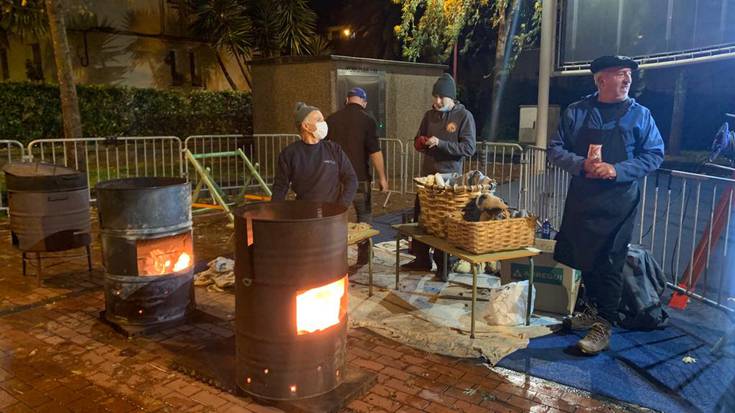 Gaztaina jan solidarioa egingo dute bihar, Salbiden