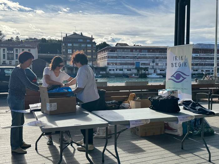 Iriki Begik elkartea "oso gustura", aurtengo arropa bilketarekin