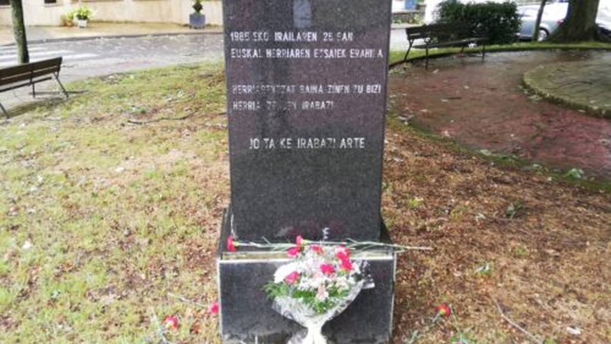 Xabin Etxaide omenduko dute haren hilketaren 41. urtemugan