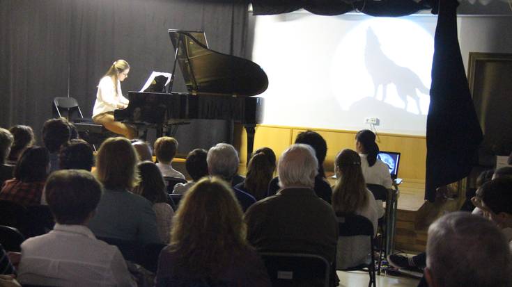 Musika eskolako 23 gaztek parte hartuko dute Piano Topaketan