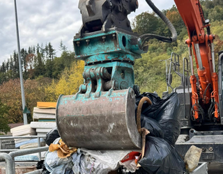 Tona bat zabor atera dute Urola eta Ibaieder ibaietatik