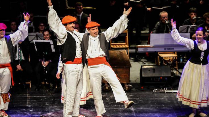 Bizkaira bidaia, dantzaren eta musikaren bidez