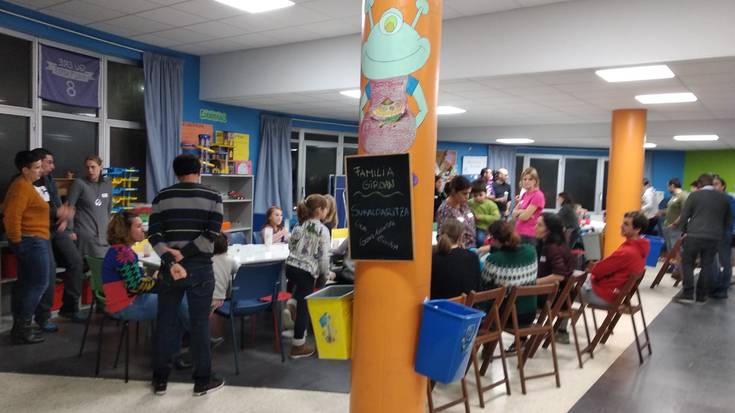 Gabonetako apaingarrien tailerra egingo dute abenduaren 15ean Ludotekan