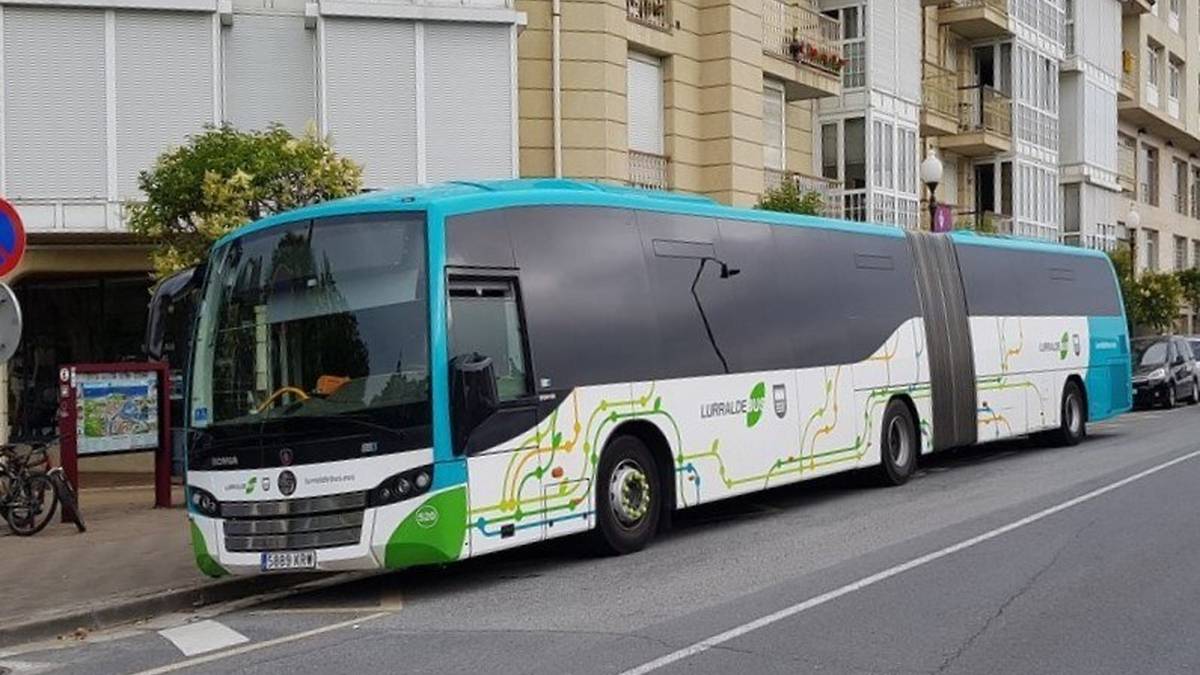 Lurraldebusen autobusak ez dira Txomin Agirre kaian sartuko gaurtik apirilaren 22ra arte