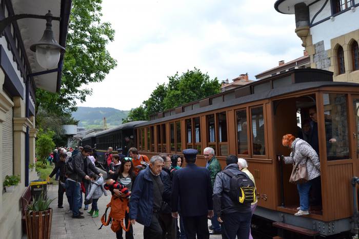 Tren historikoen bost irteerarekin ospatuko du 23. urteurrena Azpeitiko Burdinbidearen Euskal Museoak bihar