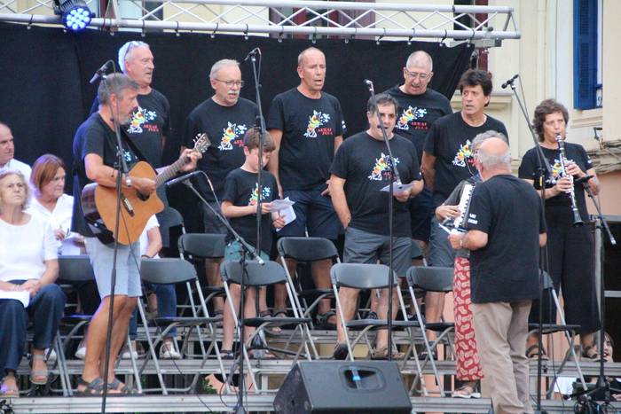 'AAtik ZZra' ikuskizuna gaur arratsaldean, herriko kultur taldeen eskutik