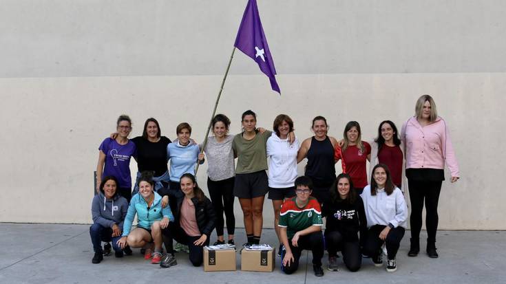 Giro ederrean jokatu dituzte emakumezkoen pala txapelketako azken partidak