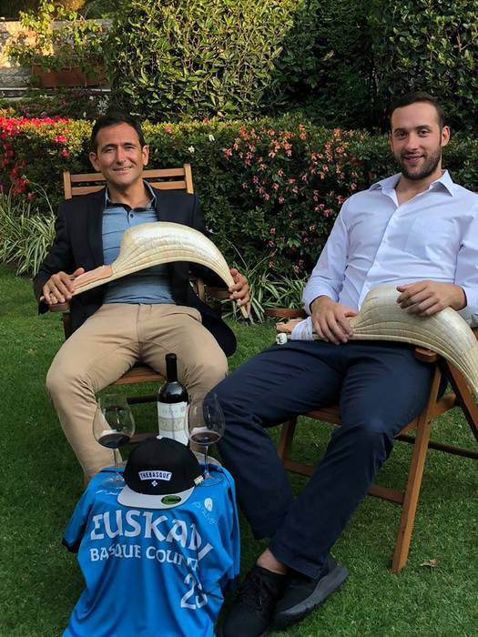 Imanol Lopezek Jai Alive enpresarekin sinatu du udako denboraldia Euskal Herrian jokatzeko