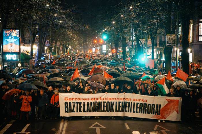 Faxismoaren eta autoritarismoaren aurka Bilbon egingo duten manifestaziora joateko deia zabalduko du GKSk