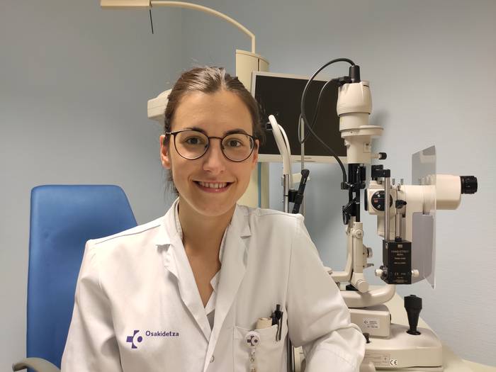 Leire Juaristi: "Adin guztietako pertsonei eragin diezazkieke kalteak gailu elektronikoak neurriz kanpo erabiltzeak"