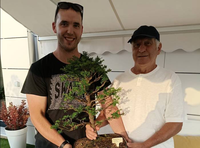 Xabier Mendizabal izan da SKAPAko jaietako bonsai erakusketako zozketaren irabazlea
