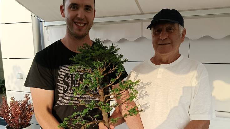 Xabier Mendizabal izan da SKAPAko jaietako bonsai erakusketako zozketaren irabazlea